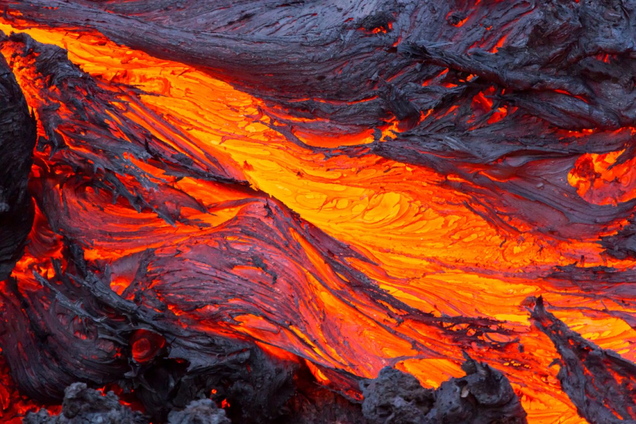 Извержение вулкана Толбачик. Фото: Денис Будьков / Shutterstock