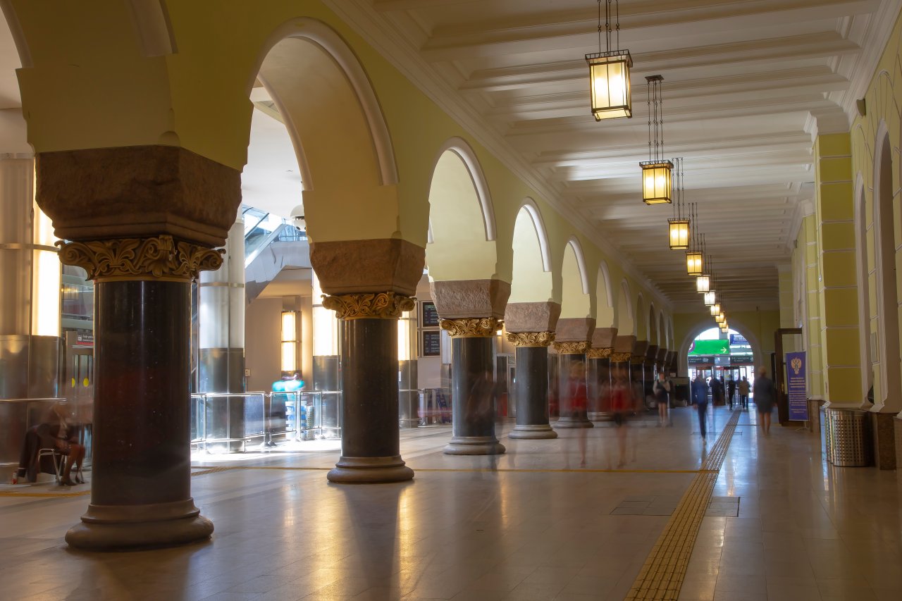 © VLADJ55/ shutterstock